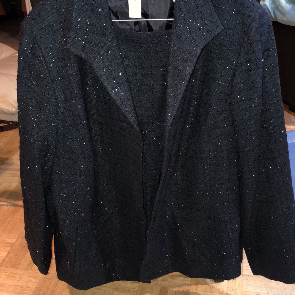 Women’s suit
